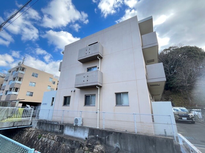 リアライズ新甲陽１の物件外観写真