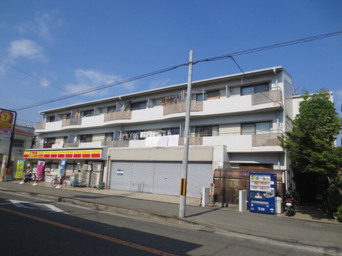 マンションユタカの物件外観写真