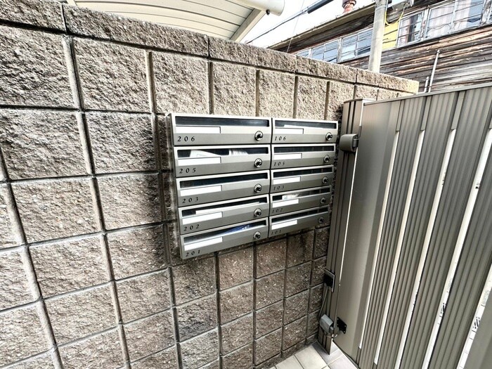 ブレ－ブエムズの物件外観写真