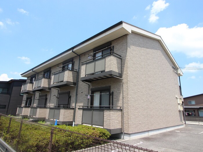 メゾンソレイユの物件外観写真