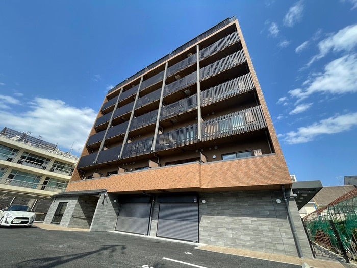 ＶｉＶｉセムブラードの物件外観写真