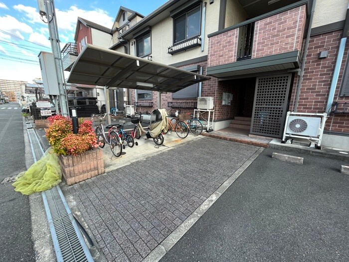 ヴィラ・サノクチの物件外観写真