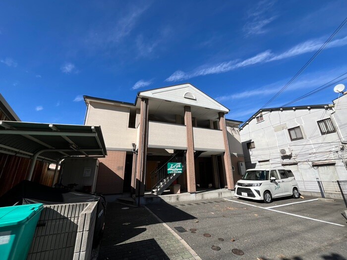 ル－ナの物件外観写真