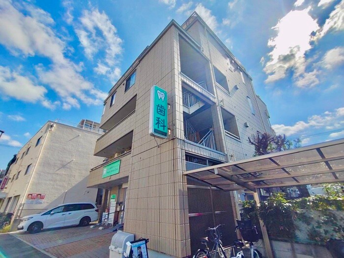 エスコ－ト行基の物件外観写真