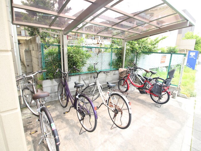 エスコ－ト行基の物件外観写真