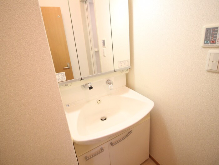 エスコ－ト行基の物件内観写真