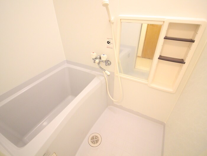 エスコ－ト行基の物件内観写真