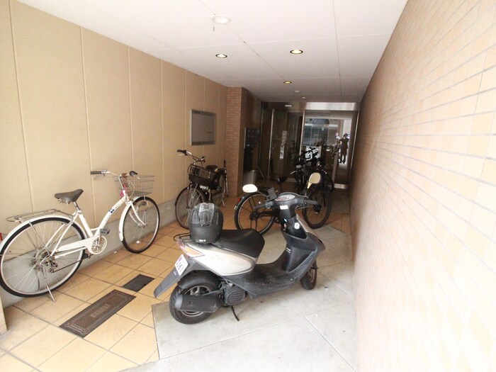 サンクスパレ千代原の物件外観写真