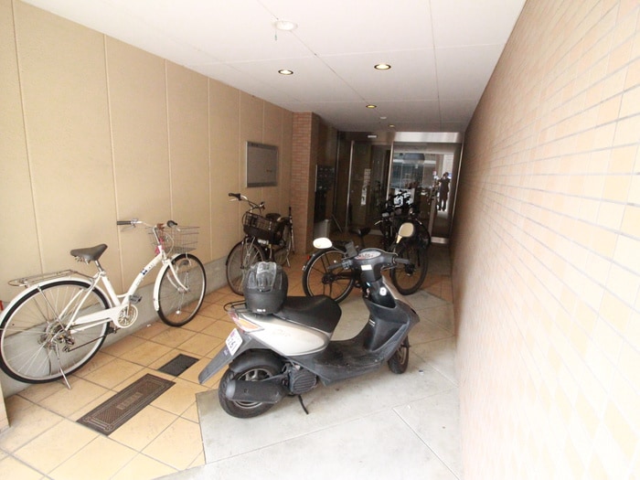 サンクスパレ千代原の物件外観写真