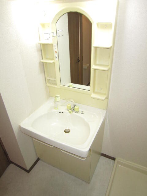 サンフロ－ラ山科の物件内観写真