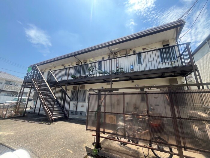 コーポ鼓ｹ滝の物件外観写真