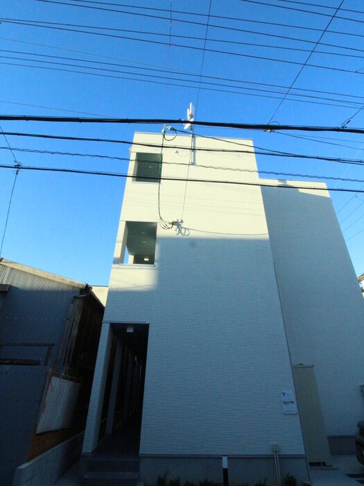 Elever　門真の物件外観写真