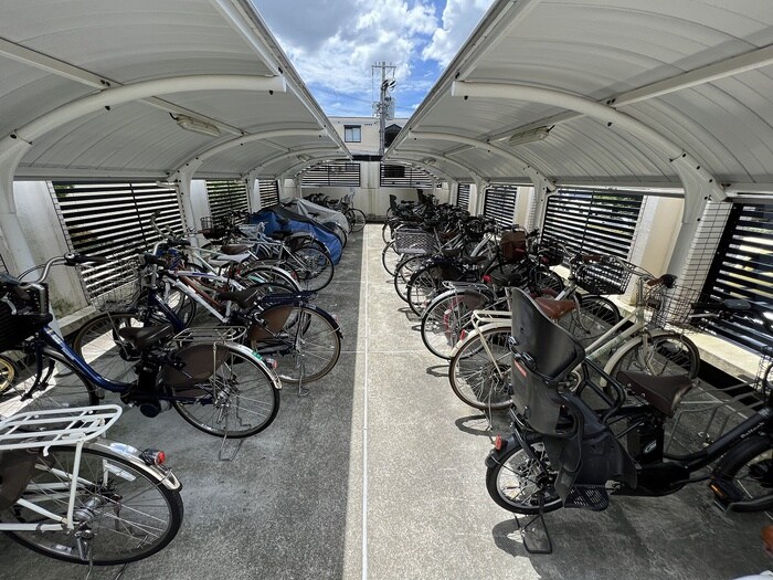 Ｇｒｅｅｎ　Ｈｉｌｌｓ　和の物件外観写真