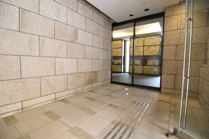 ブランズ京都烏丸御池(303)の物件外観写真