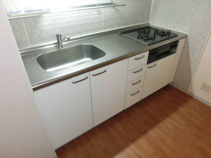 メルヴェーユ大村の物件内観写真