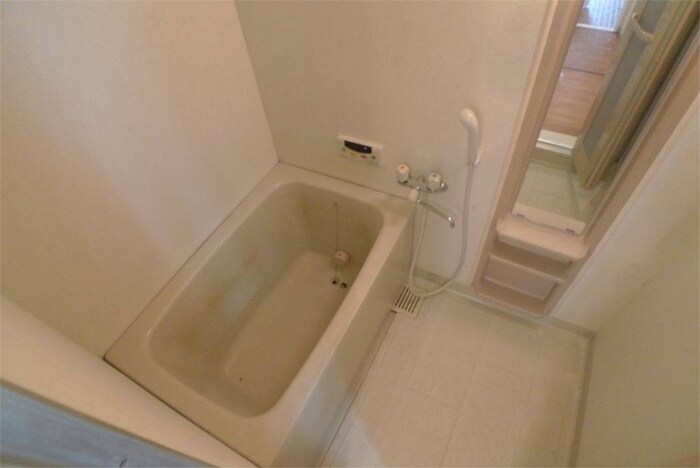 メルヴェーユ大村の物件内観写真