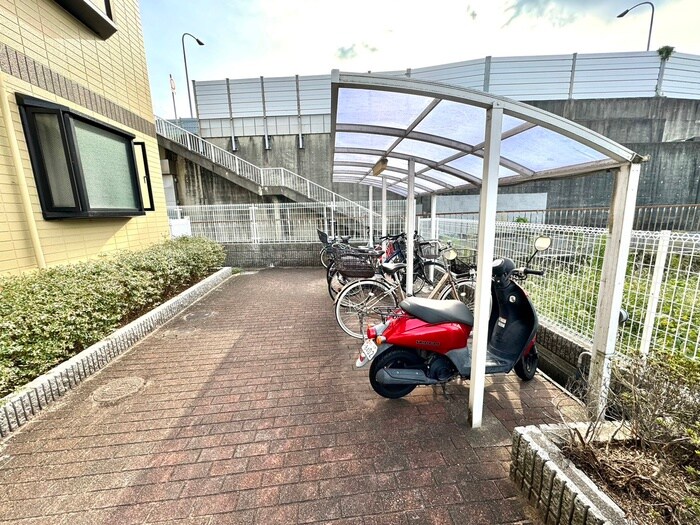 メルヴェーユ大村の物件外観写真