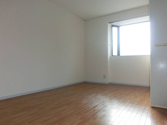 メルヴェーユ大村の物件内観写真