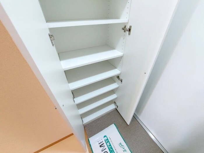 エ－デルワイス宇治の物件内観写真