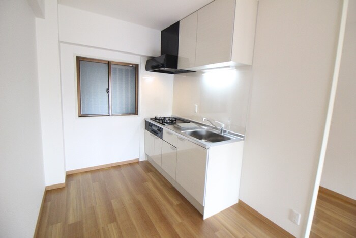 ユーコート宝塚の物件内観写真