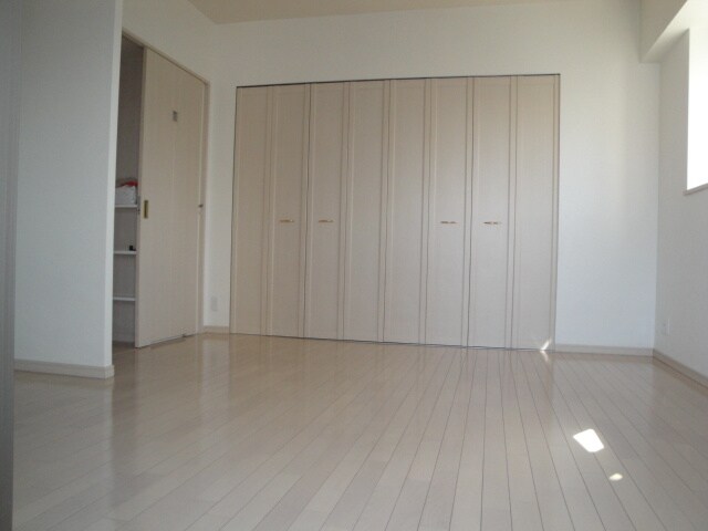 アスリ－ト本町リバ－ウエストの物件内観写真