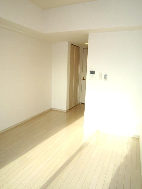 アスリ－ト本町リバ－ウエストの物件内観写真