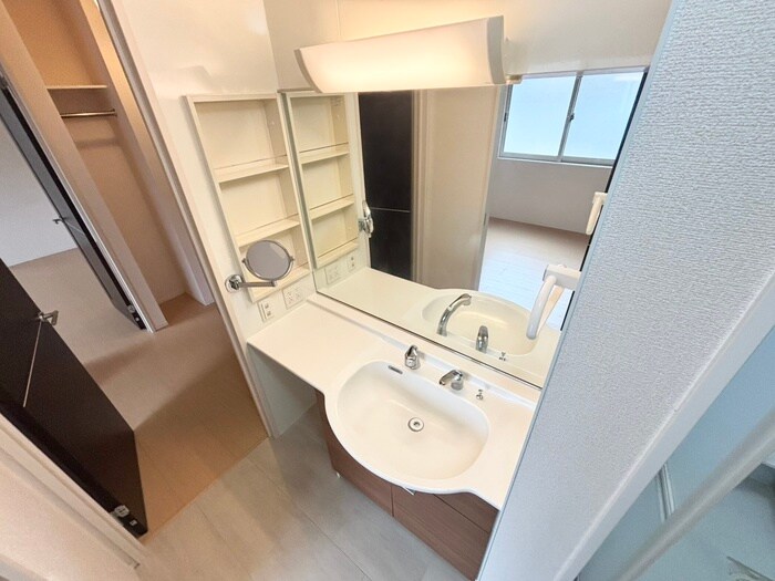 フローリッシュの物件内観写真