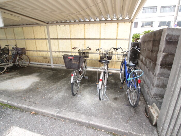 永和不動産　熊野町ハイツの物件外観写真