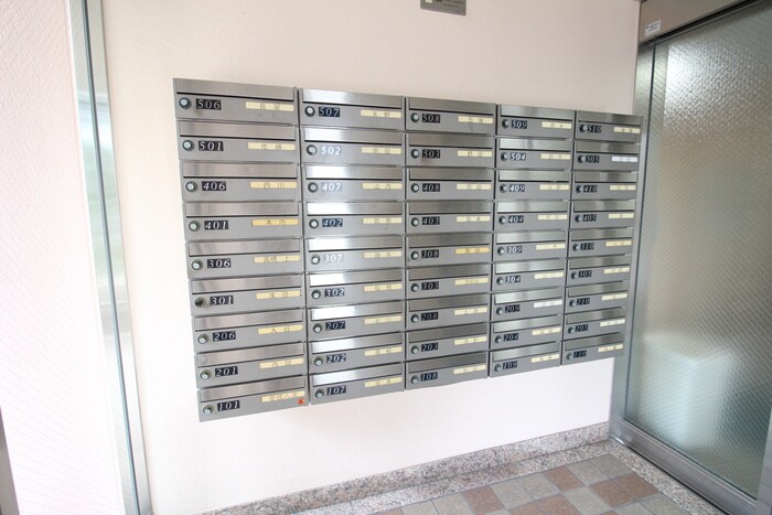 第６浦濱ヴィレッジの物件外観写真