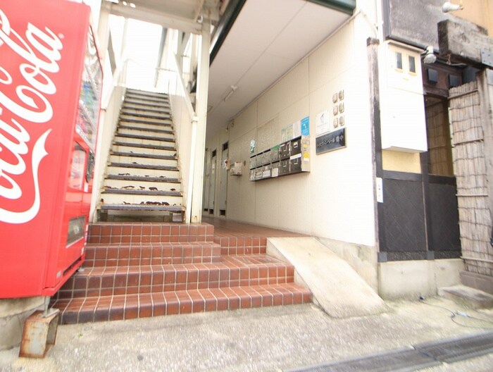 トリヴァンベ－ル豊中の物件外観写真