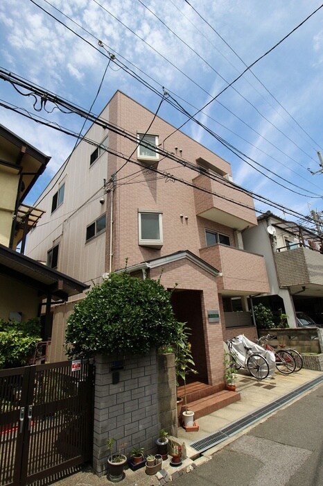 ファミ－ユの物件外観写真