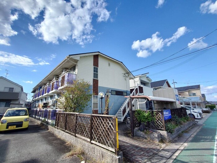 ホルティハイツ岡井の物件外観写真