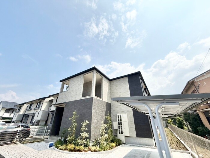 ウィスタリアⅡの物件外観写真