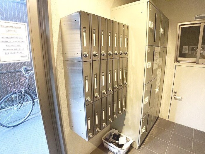 フラッティ衣笠の物件外観写真