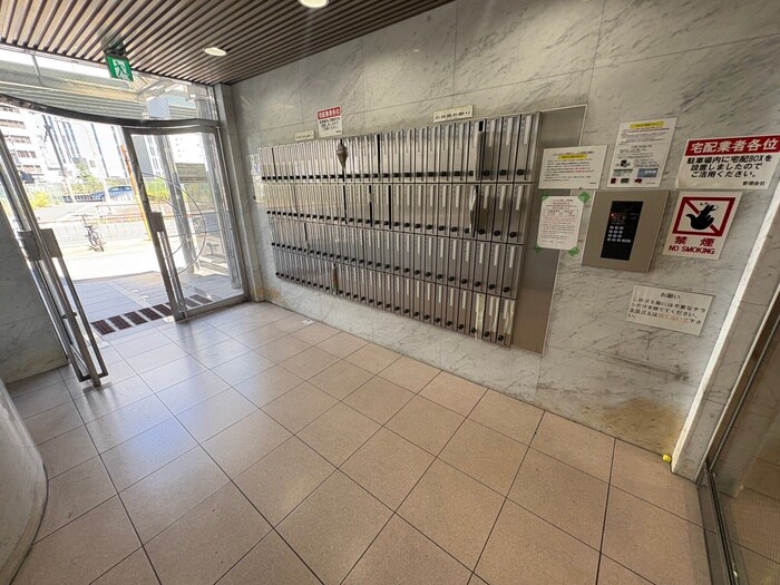 ノアーズアーク長田２１の物件外観写真