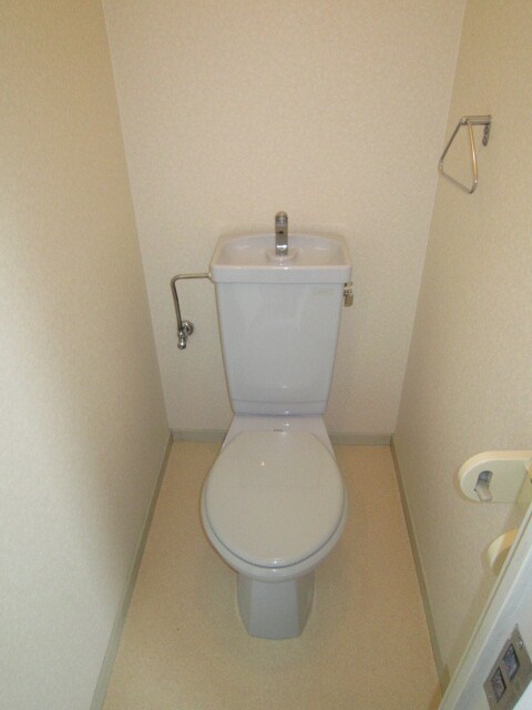 ノアーズアーク長田２１の物件内観写真