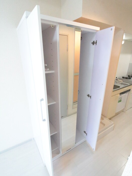 ノアーズアーク長田２１の物件内観写真