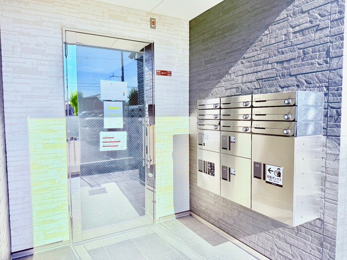 グランシャリオ招提Ⅲの物件外観写真