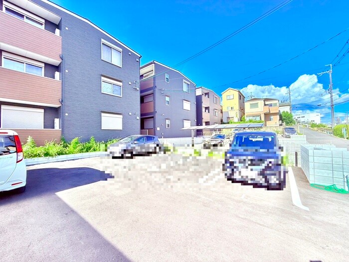 グランシャリオ招提Ⅲの物件外観写真