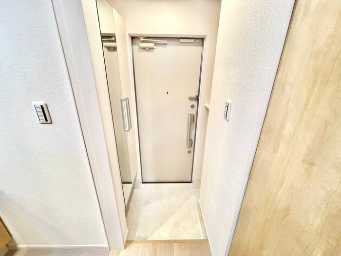 ゼファー　四辻の物件内観写真