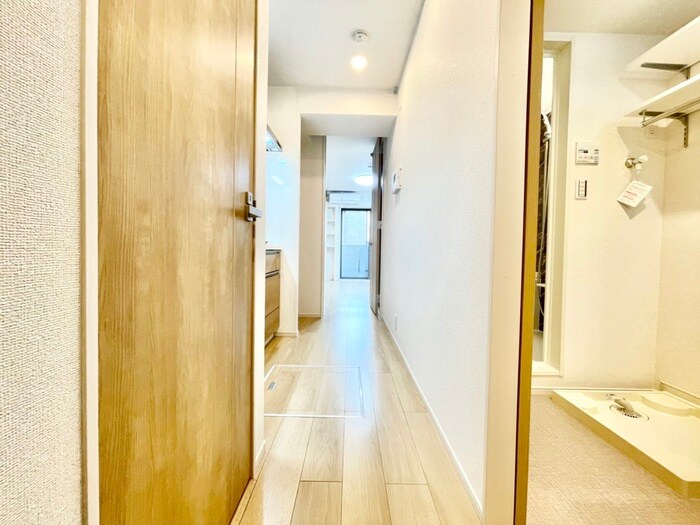 ゼファー　四辻の物件内観写真