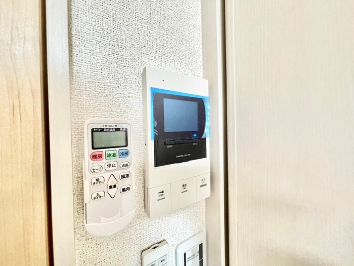 ゼファー　四辻の物件内観写真