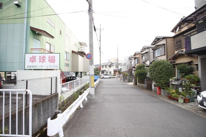 フォ－シ－ズンズの物件外観写真