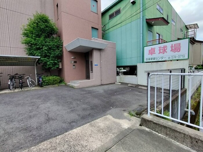 フォ－シ－ズンズの物件外観写真