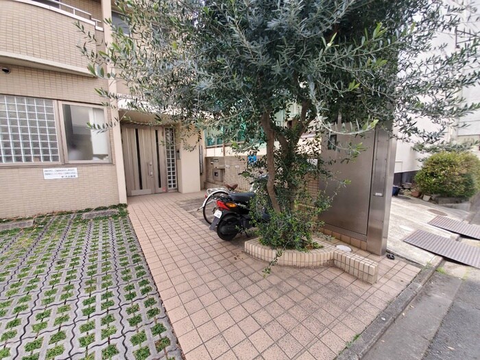 ＯＳビルの物件外観写真