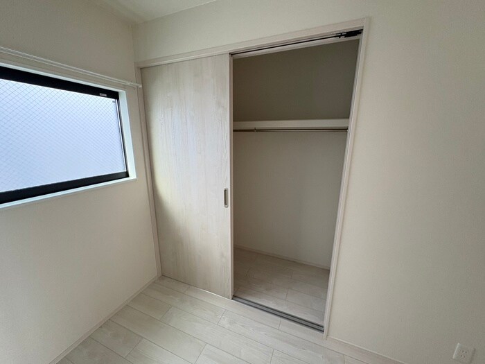 エーデルシュタイン花園伊町の物件内観写真