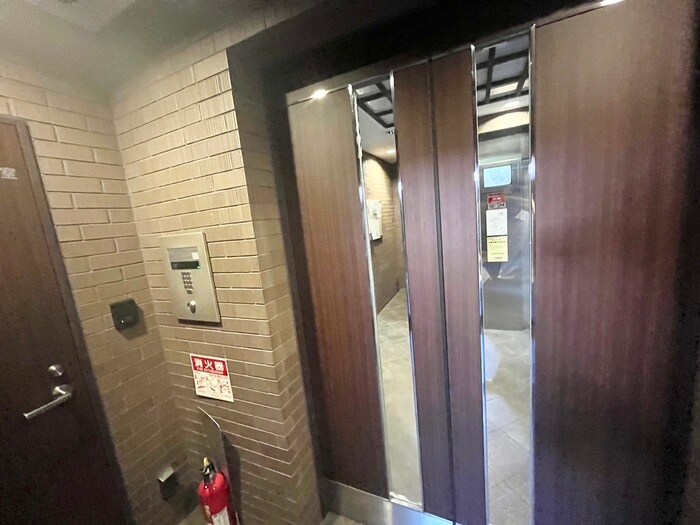 ＳＷＩＳＳ京都堀川ＷＥＳＴの物件外観写真