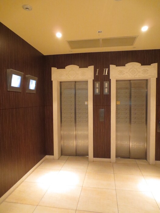 アルグラッド・ザ・タワ－心斎橋の物件外観写真