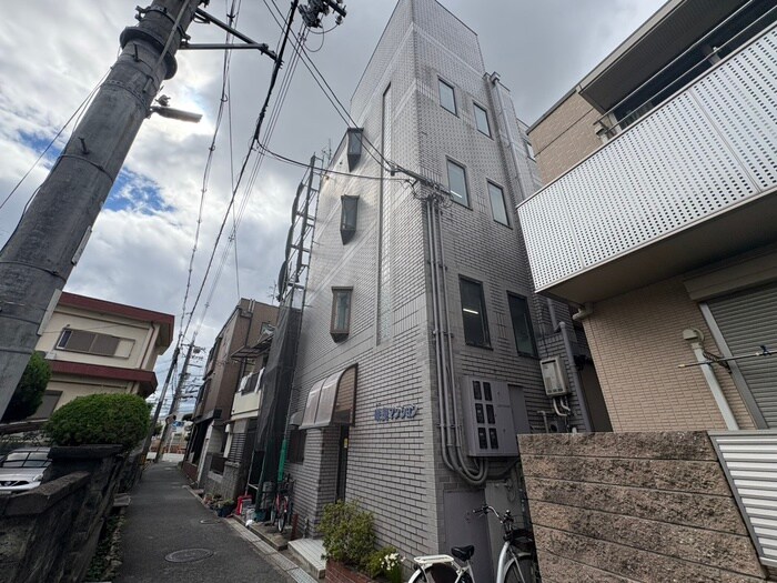 咲良マンションの物件外観写真