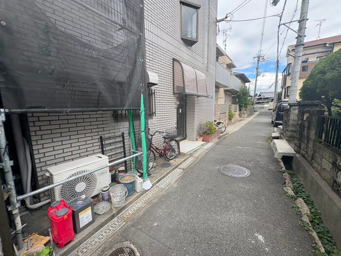 咲良マンションの物件外観写真